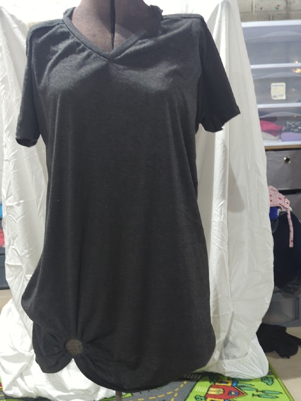 Women's Dark Gray Short-Sleeve V-Neck Tunic Top